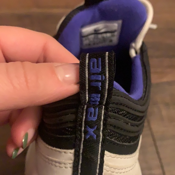 Like new size 6Y air max - Picture 5 of 6